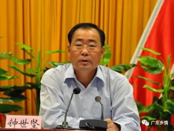 广东省叶文生厅长的领导风采与社会贡献